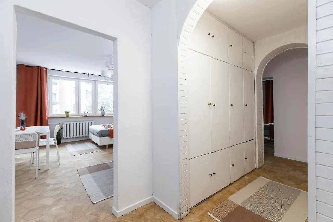Room Bohaterow Wrzesnia Варшава Польша